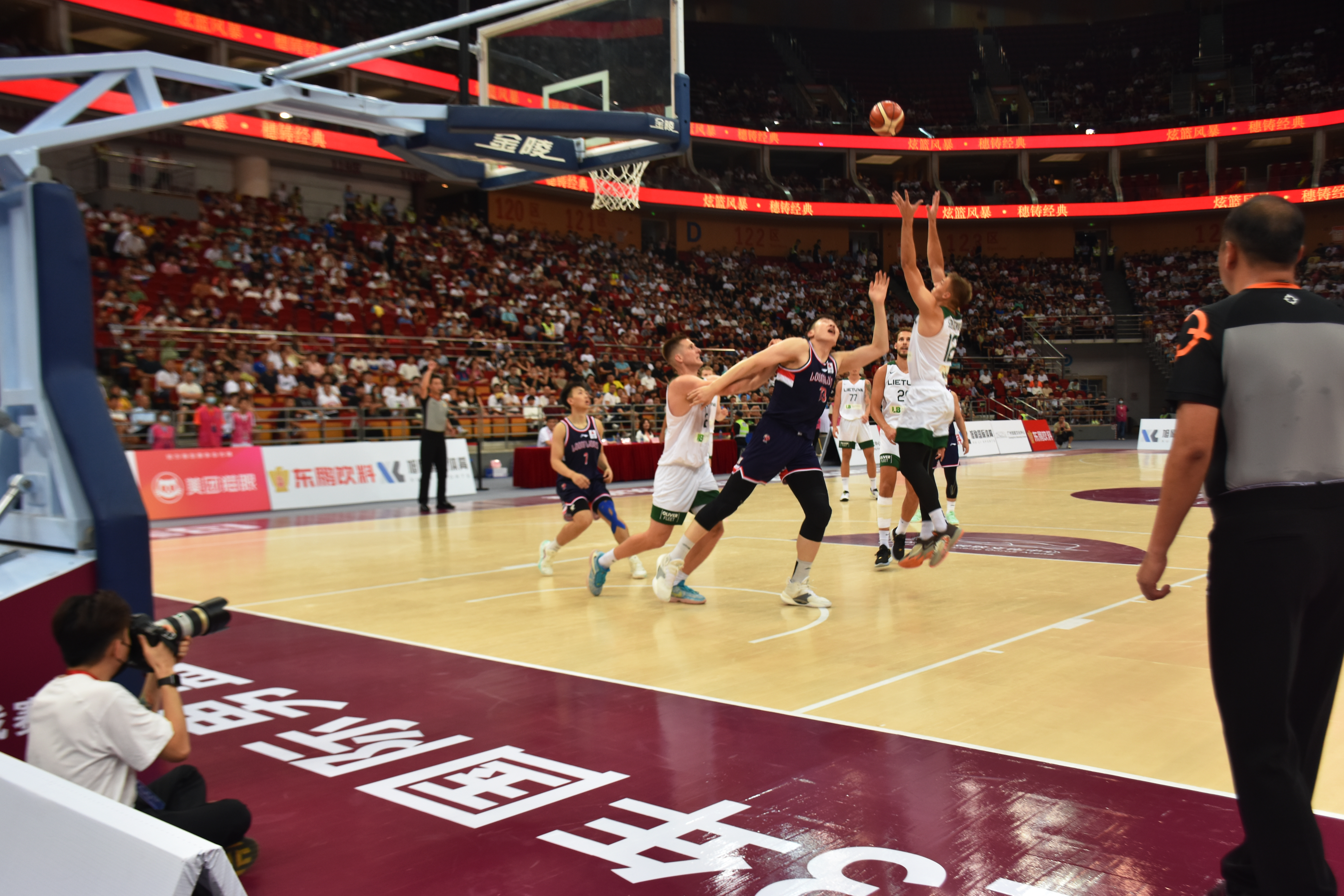 廣州寶能觀致文化中心 2023國際男籃經(jīng)典挑戰(zhàn)賽